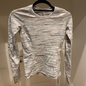 Lululemon long sleeve top